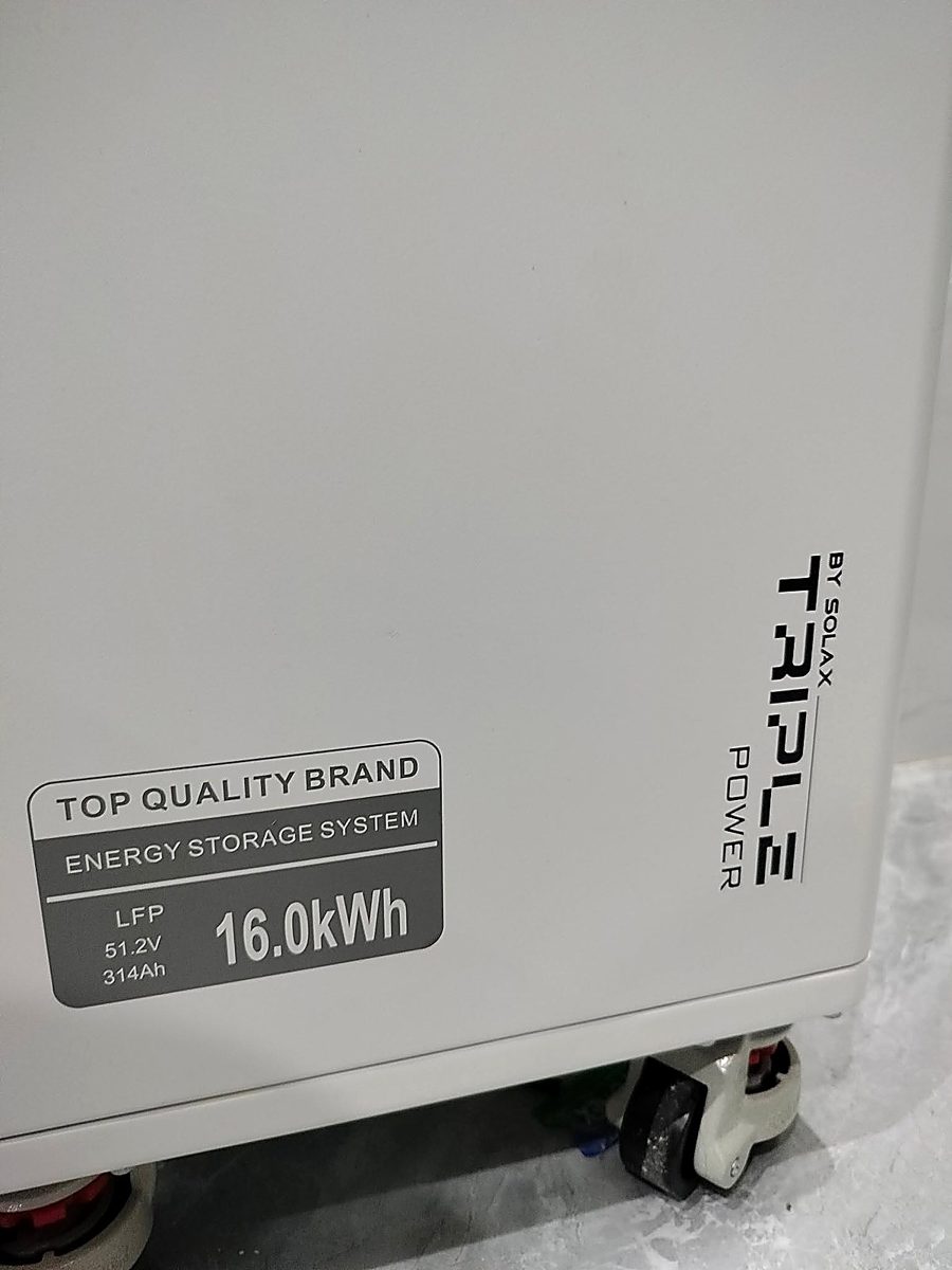Pin lưu trữ SolaX Triple Power 16 kWh tại kho Minh Thắng Solar